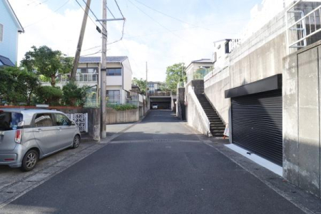 �O�ʓ��H�܂ތ��n�ʐ^ -