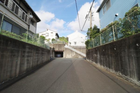 �O�ʓ��H�܂ތ��n�ʐ^ -