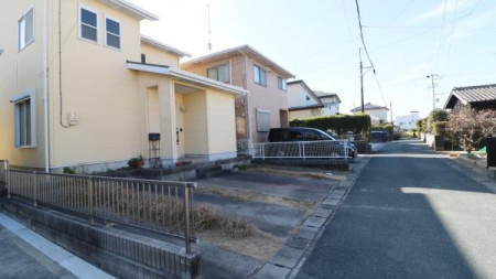 �O�ʓ��H�܂ތ��n�ʐ^ -