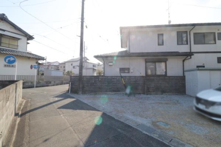 �O�ʓ��H�܂ތ��n�ʐ^ -