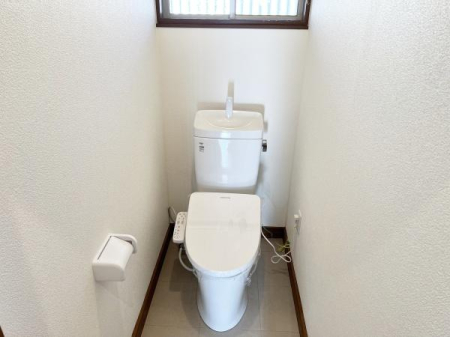 �g�C�� �������֍��t���̃g�C���ŁA��N��ʂ��ĉ��K�ɂ����p�ł��܂��B