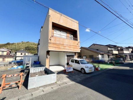 ���n�O�ώʐ^ �@�؎��r�����߂��̃��t�H�[���ςݏZ�
�t�͍��ⓡ�̉ԁ�Ă͉ԉ΂�����Č��ɍs���܂��I�ߗׂɂ̓R���r�j�₨�X���[����