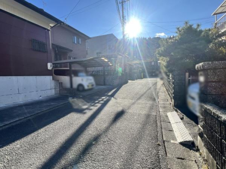 �O�ʓ��H�܂ތ��n�ʐ^ -