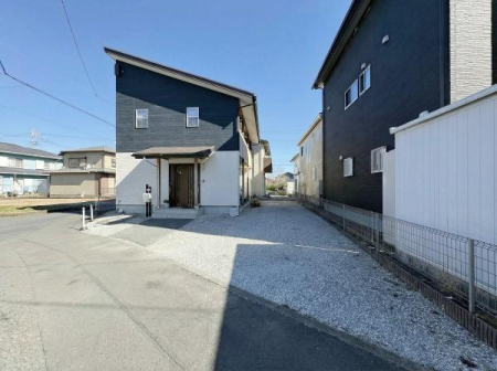 �O�ʓ��H�܂ތ��n�ʐ^ �O�ʓ��H�ƌ��n�O�ς̗l�q�ł��B��Ƃ肠��Ԍ���