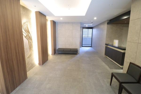 �G���g�����X -