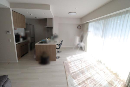 ���r���O -