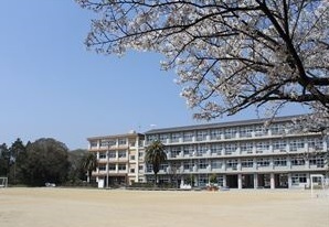 ���ӊ� �y���w�Z�z�l���s���Γ����w�Z�F1389�u