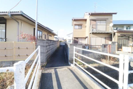 �O�ʓ��H�܂ތ��n�ʐ^ -