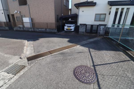 �O�ʓ��H�܂ތ��n�ʐ^ -