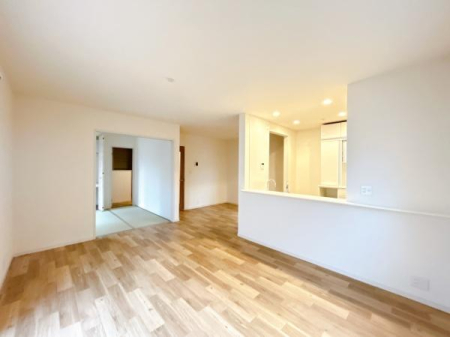 ���r���O -