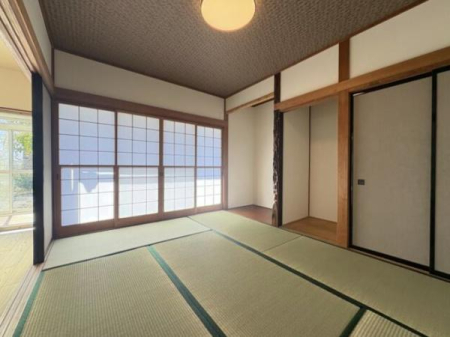 �a�� �a��