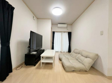 ���r���O �i�`�������e�C�X�g�̗D�����_�炩���F�g���̃t���[�����O���f�G�ȃ��r���O�I
�C���e���A���l����̂��y���݂ł��ˁ�
���f�ڎʐ^�͉Ƌ�⏬�����������C���[�W�ł��B�����ƈقȂ�ꍇ������܂��B