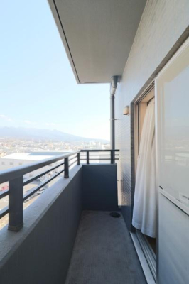 �o���R�j�[ -