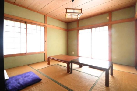 �a�� �a��8���̗l�q

