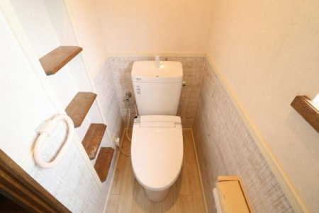 �g�C�� ���ʐ^�͉Ƌ�⏬�����������C���[�W�ł��B
���v���C�o�V�[�ی�̂��߁A�f�荞�񂾏��������H�Ŏ�菜���Ă��܂���