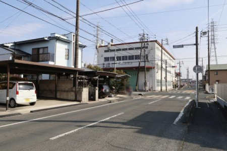 �O�ʓ��H�܂ތ��n�ʐ^ -