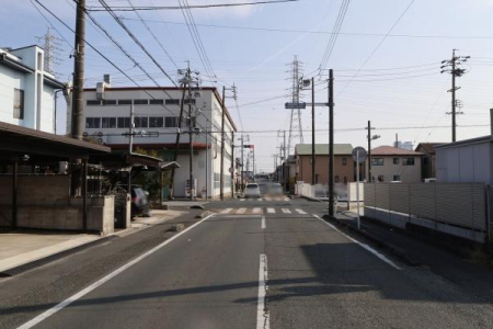 �O�ʓ��H�܂ތ��n�ʐ^ -