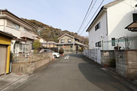 �O�ʓ��H�܂ތ��n�ʐ^ -