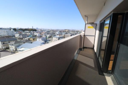 �o���R�j�[ -