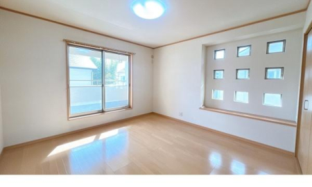 �m�� �m��8��