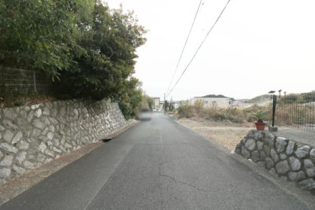 �O�ʓ��H�܂ތ��n�ʐ^ -