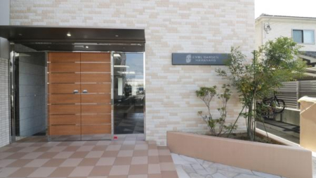 �G���g�����X -