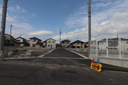 �O�ʓ��H�܂ތ��n�ʐ^ -