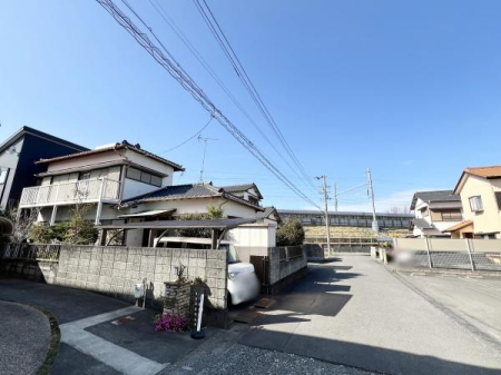 �O�ʓ��H�܂ތ��n�ʐ^ �O�ʓ��H�̗l�q