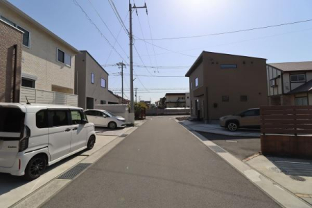 �O�ʓ��H�܂ތ��n�ʐ^ -