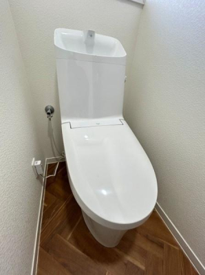 �g�C�� �V�i�̃g�C���̗l�q