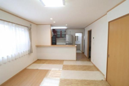 ���r���O -