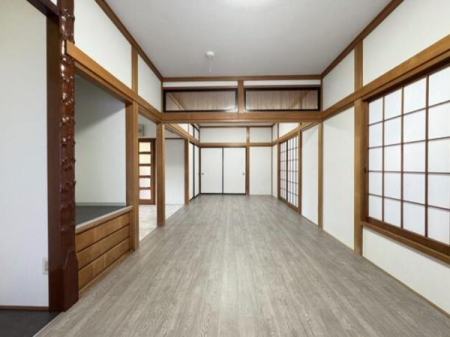 ���r���O �a�̃e�C�X�g���c���A���̓t���[�����O�ł�����ꂪ���₷���d�l�Ɂ�
�������Ƃ������Ԃ�����郊�r���O�ŁA�Ƒ�������̂ЂƎ������߂������������܂��B
