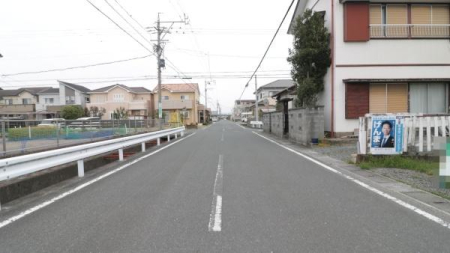 �O�ʓ��H�܂ތ��n�ʐ^ �O�ʓ��H