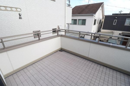 �o���R�j�[ -