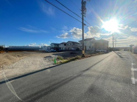 �O�ʓ��H�܂ތ��n�ʐ^ �O�ʓ��H�̗l�q