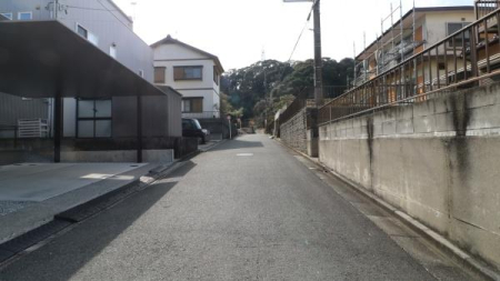 �O�ʓ��H�܂ތ��n�ʐ^ -