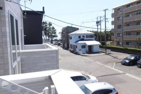 �Z�˂���̒��]�ʐ^ -