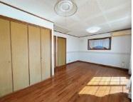 ���r���O 2�K�m���̗l�q