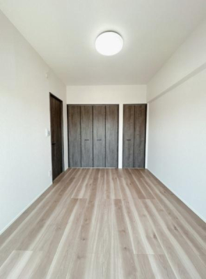 �m�� �m��6���̗l�q