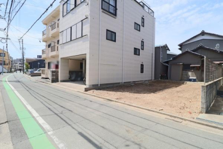 �O�ʓ��H�܂ތ��n�ʐ^ -