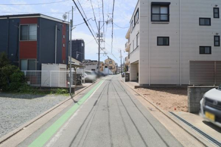 �O�ʓ��H�܂ތ��n�ʐ^ -