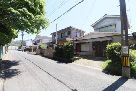 �O�ʓ��H�܂ތ��n�ʐ^ -