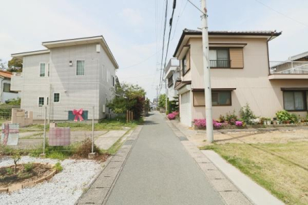 �O�ʓ��H�܂ތ��n�ʐ^ -