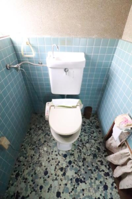 �g�C�� �g�C���̗l�q