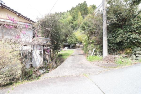 �O�ʓ��H�܂ތ��n�ʐ^ -