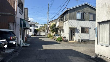 �O�ʓ��H�܂ތ��n�ʐ^ -