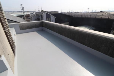 �o���R�j�[ -