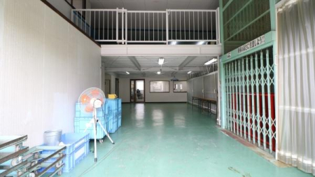 ���̑����� ��Ə�@���ɂ͎������X�y�[�X