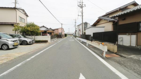 �O�ʓ��H�܂ތ��n�ʐ^ -