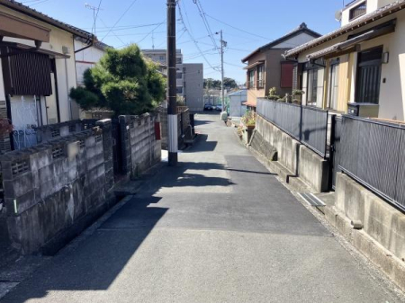 �O�ʓ��H�܂ތ��n�ʐ^ -